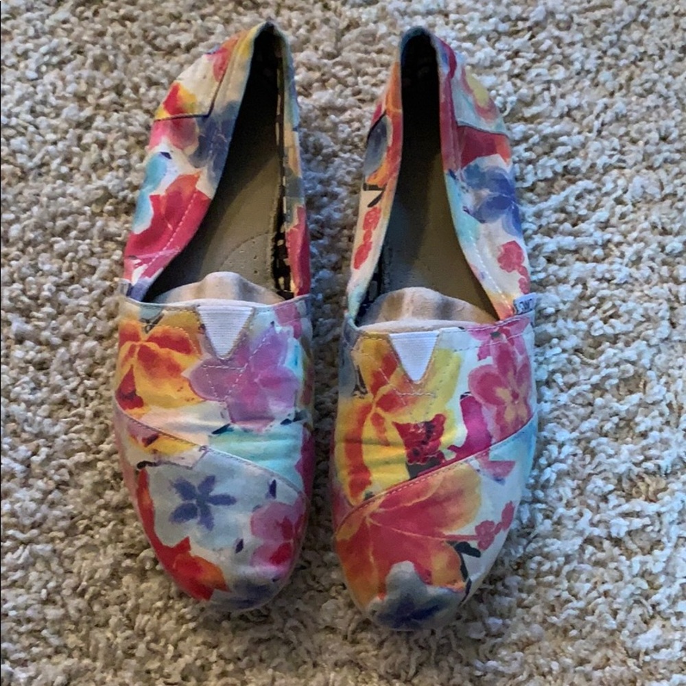 Toms | Classic Floral Toms | Size 9